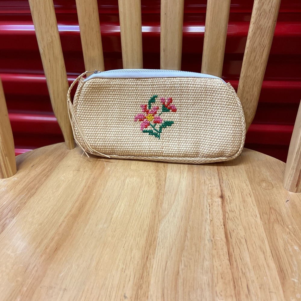 Cosmetic bag
